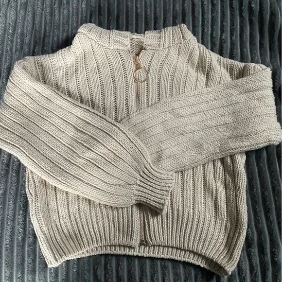 Like New Cream Cropped Sweater Zip Up Jacket - Picture 1 of 4